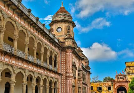 Rent Taxi for Group Travel From Jammu
